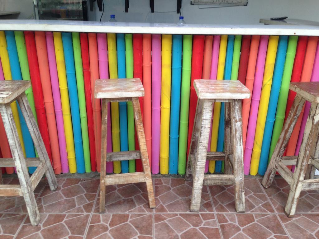Good For Ya Knee Hostel & Bungalows (Adults Only) Джили Трауанган Екстериор снимка