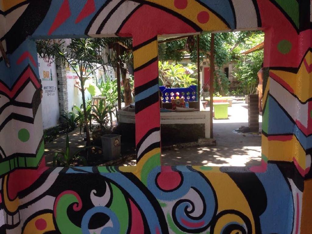 Good For Ya Knee Hostel & Bungalows (Adults Only) Джили Трауанган Екстериор снимка