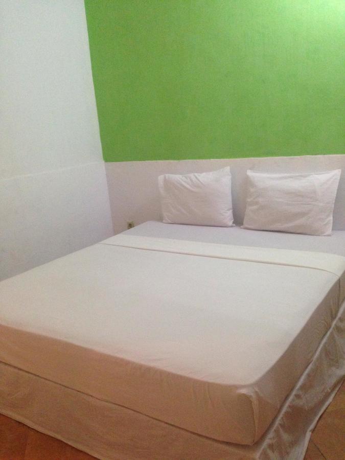 Good For Ya Knee Hostel & Bungalows (Adults Only) Джили Трауанган Екстериор снимка