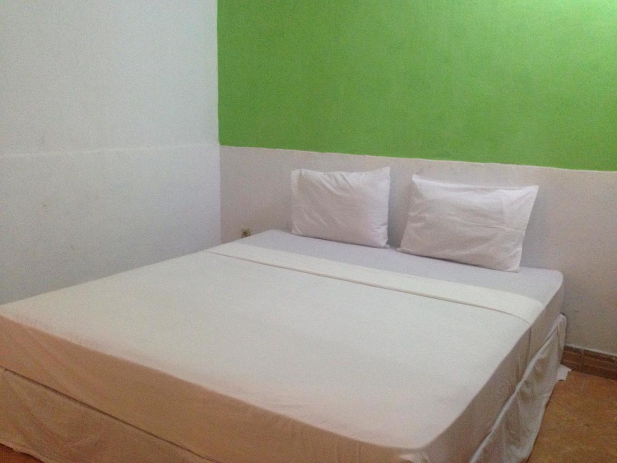 Good For Ya Knee Hostel & Bungalows (Adults Only) Джили Трауанган Екстериор снимка