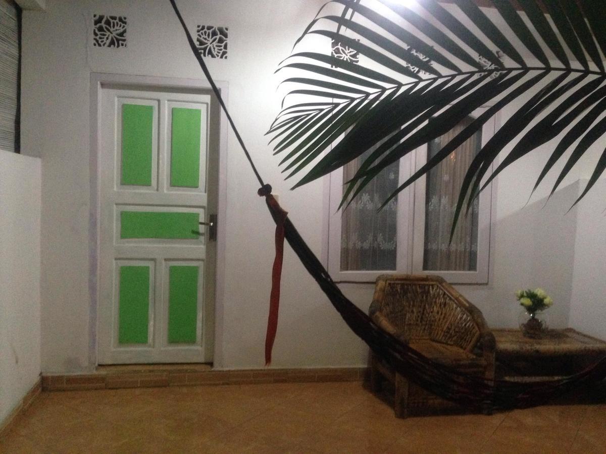 Good For Ya Knee Hostel & Bungalows (Adults Only) Джили Трауанган Екстериор снимка